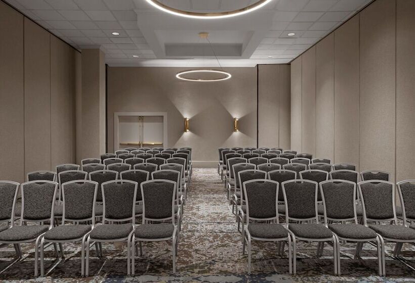 فندق Renaissance Chicago North Shore