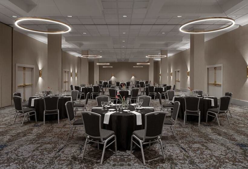 فندق Renaissance Chicago North Shore