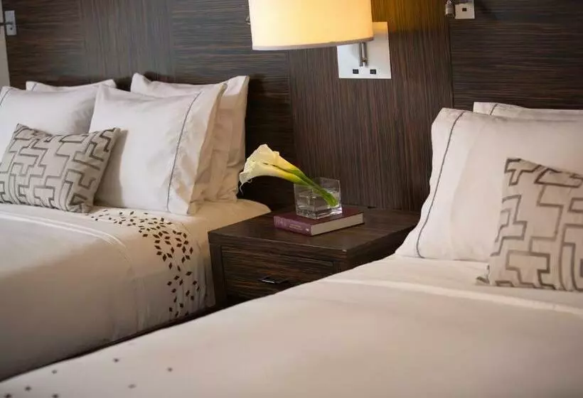 هتل Renaissance Westchester