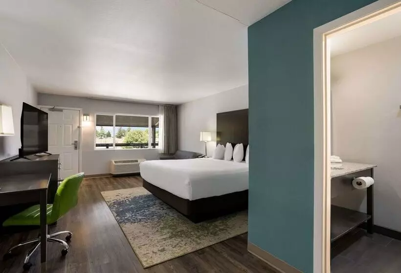 Richland Riverfront Hotel, Ascend Hotel Collection