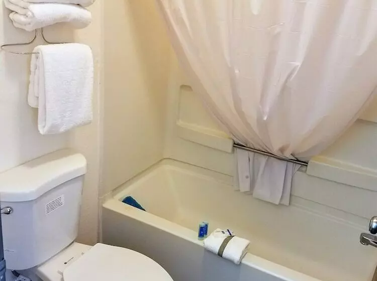 هتل Rodeway Inn Near Ft Huachuca