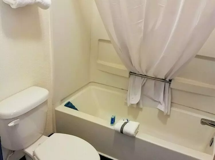 هتل Rodeway Inn Near Ft Huachuca