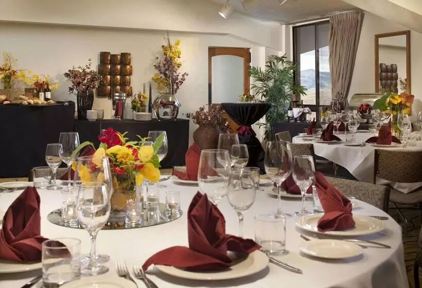 호텔 Stonebridge Inn