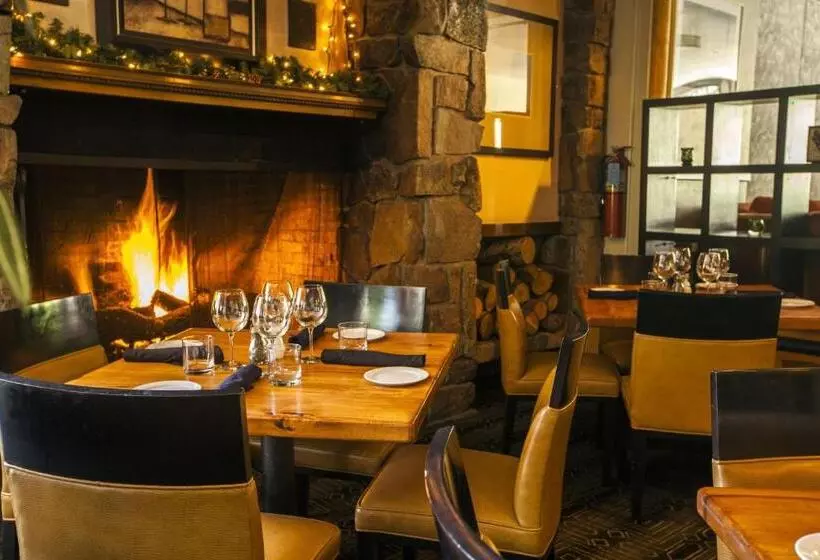 호텔 Stonebridge Inn