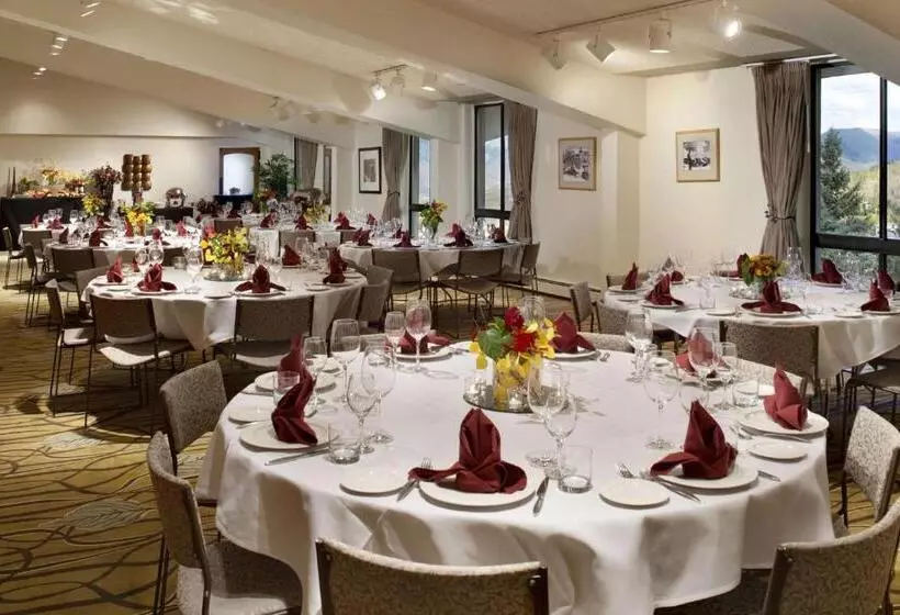 호텔 Stonebridge Inn