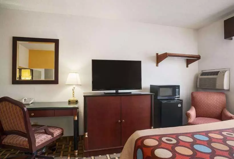 ホテル Super 8 By Wyndham Brookville