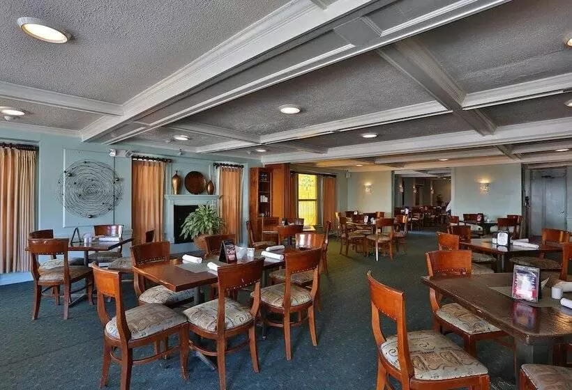 酒店 The Kennebunk Inn