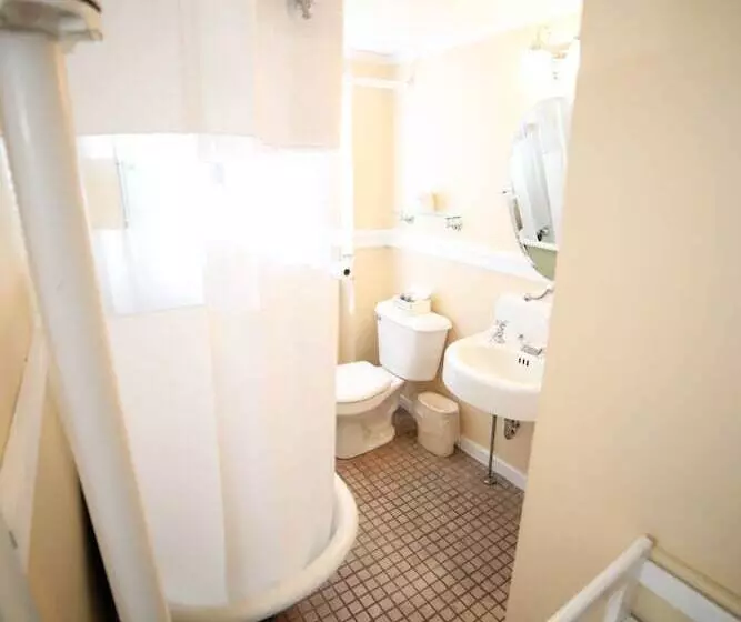 酒店 The Kennebunk Inn