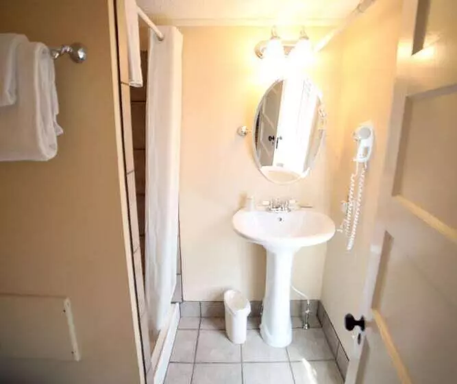 酒店 The Kennebunk Inn