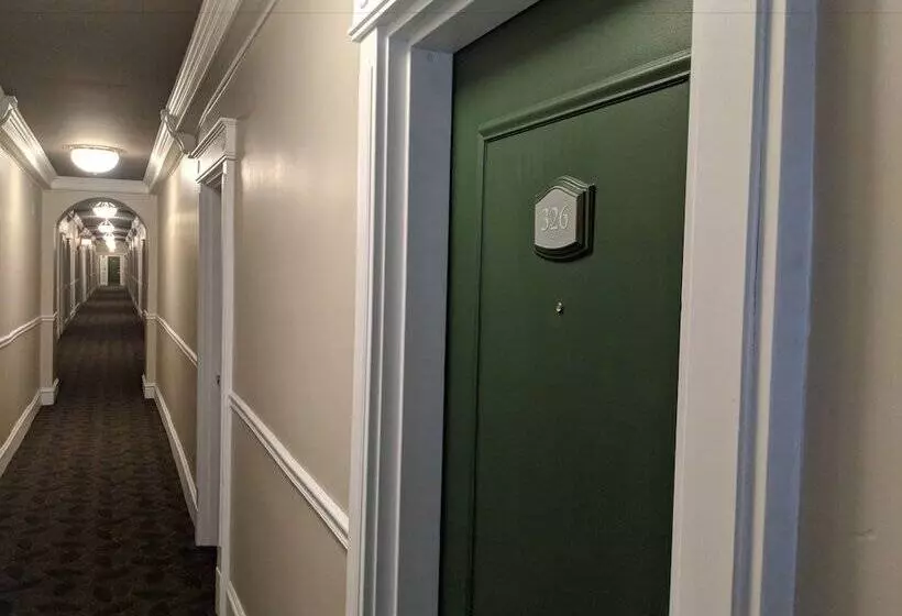 בית מלון כפרי The Willows