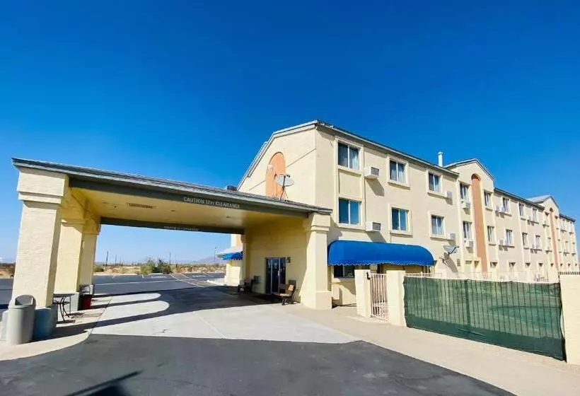 فندق على الطريق Americas Choice Inn & Suites