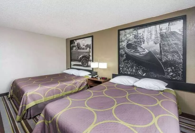 فندق على الطريق Super 8 By Wyndham Bloomington