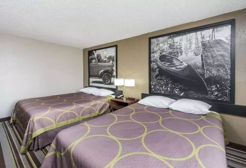 فندق على الطريق Super 8 By Wyndham Bloomington