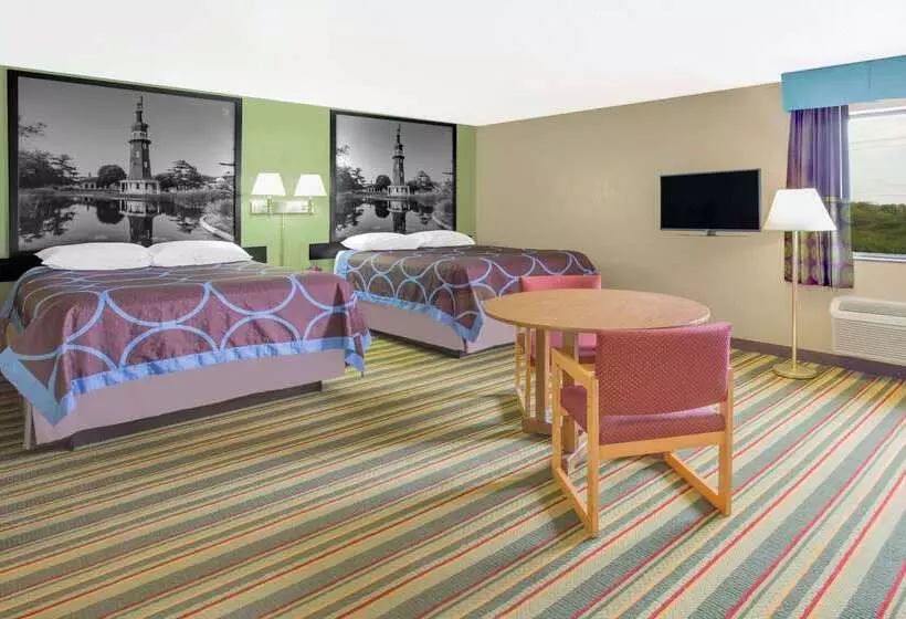 汽车旅馆  Super 8 By Wyndham Champaign