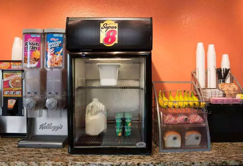 Motelli Super 8 By Wyndham Charlotte University