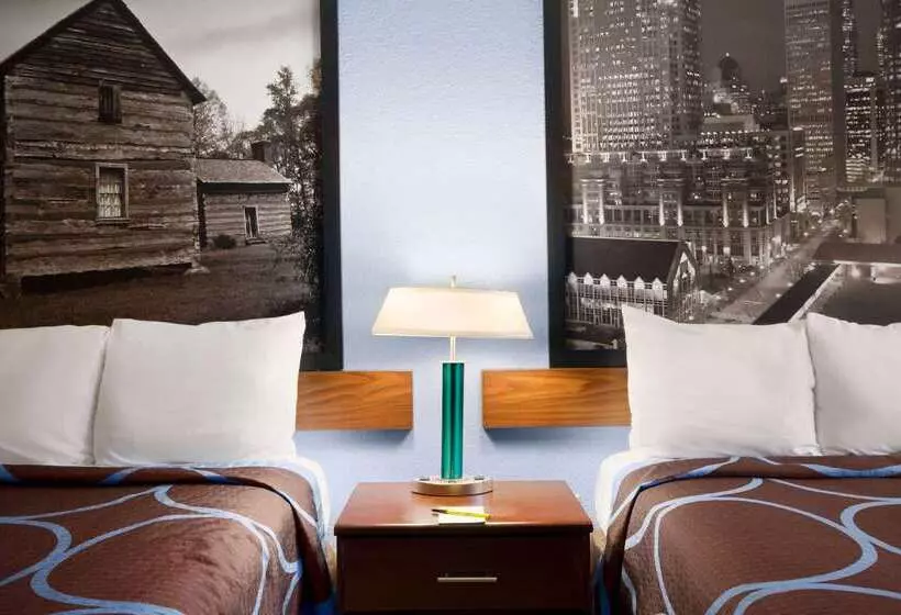 Motelli Super 8 By Wyndham Charlotte University