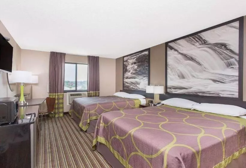 Motelli Super 8 By Wyndham Columbus Airport