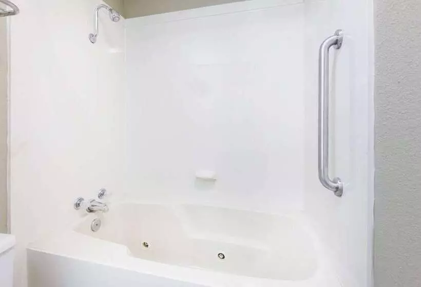 فندق على الطريق Super 8 By Wyndham Harrison Ar