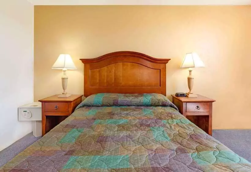 Motel Super 8 By Wyndham Klamath Falls