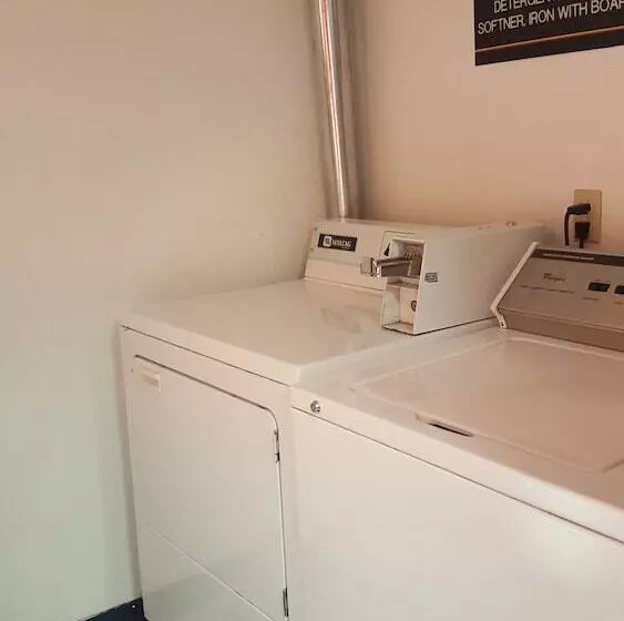 汽车旅馆 Super 8 By Wyndham Minot Airport