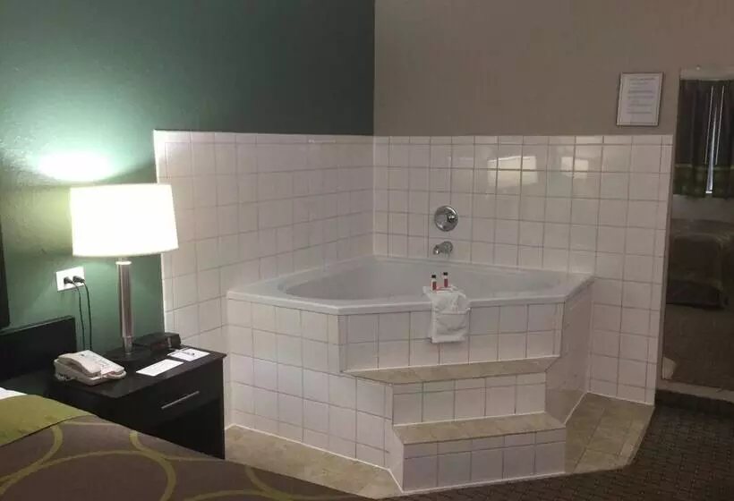 모텔 Super 8 By Wyndham Mundelein/libertyville Area