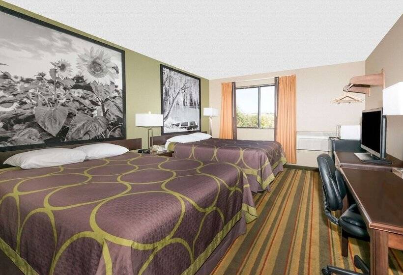 مُتل Super 8 By Wyndham Topeka/wanamaker Rd/i70