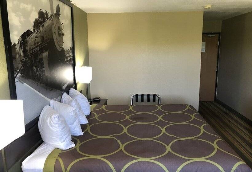 مُتل Super 8 By Wyndham Topeka/wanamaker Rd/i70