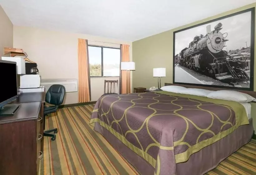 Motel Super 8 By Wyndham Topeka/wanamaker Rd/i70