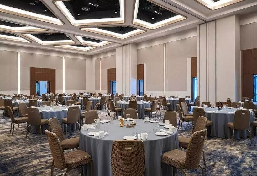 אתר נופש Renaissance Orlando At Seaworld®