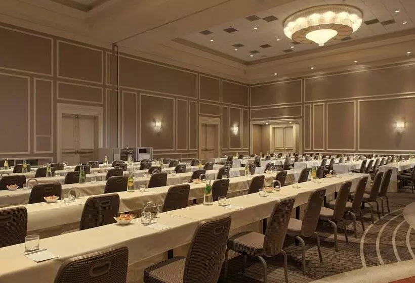 אתר נופש Renaissance Orlando At Seaworld®