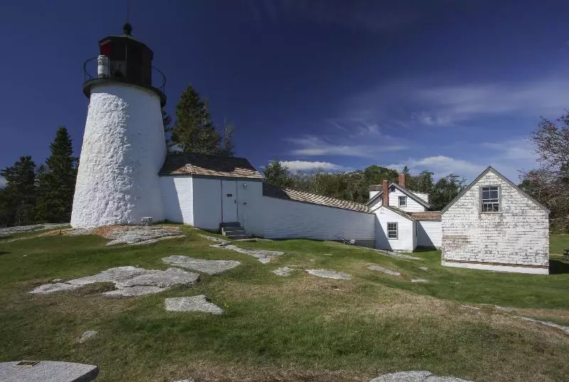 Spruce Point Inn Resort And Spa