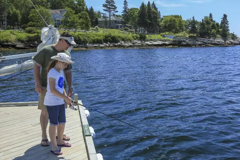 Spruce Point Inn Resort And Spa