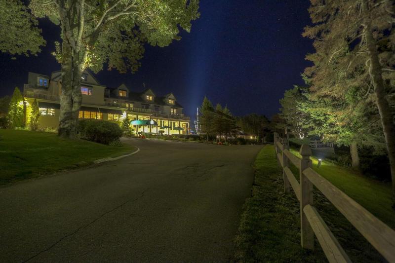 Spruce Point Inn Resort And Spa