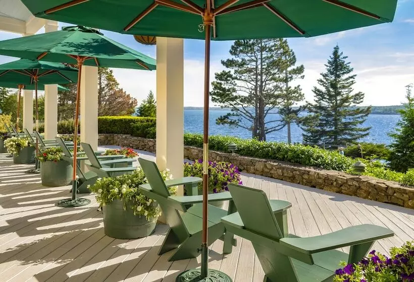 Spruce Point Inn Resort And Spa