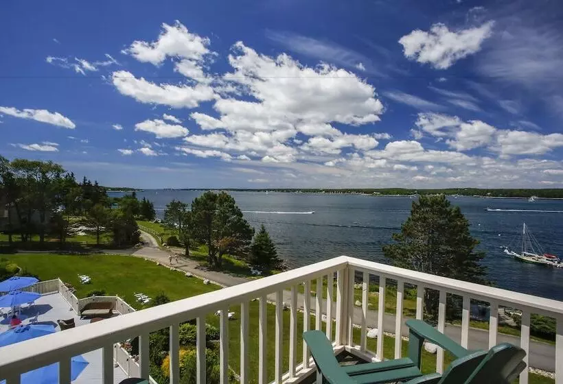 Spruce Point Inn Resort And Spa