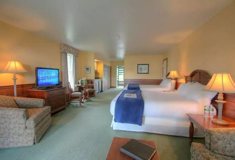 Spruce Point Inn Resort And Spa