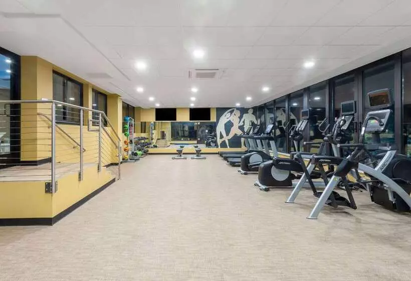 Wyndham Lancaster Resort And Convention Center