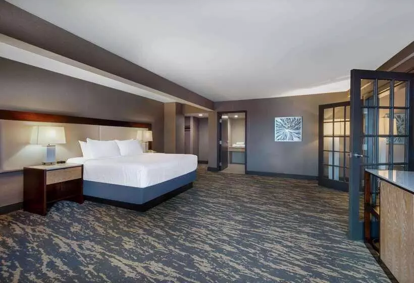 Wyndham Lancaster Resort And Convention Center