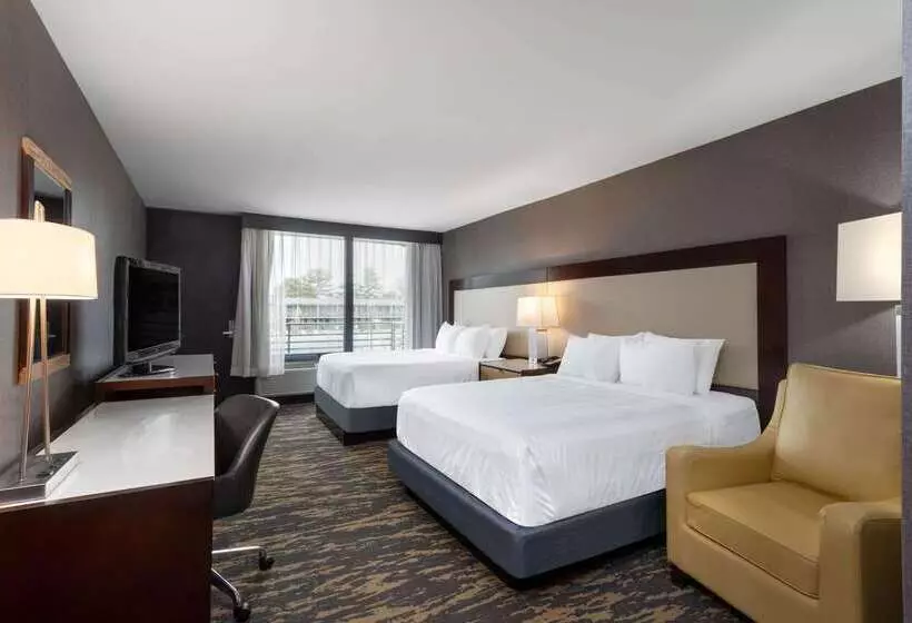 Wyndham Lancaster Resort And Convention Center