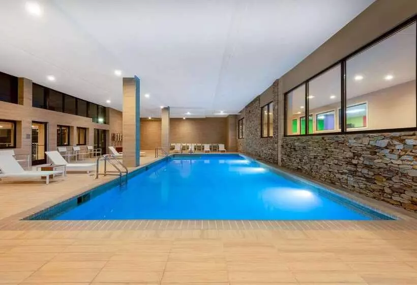 Wyndham Lancaster Resort And Convention Center