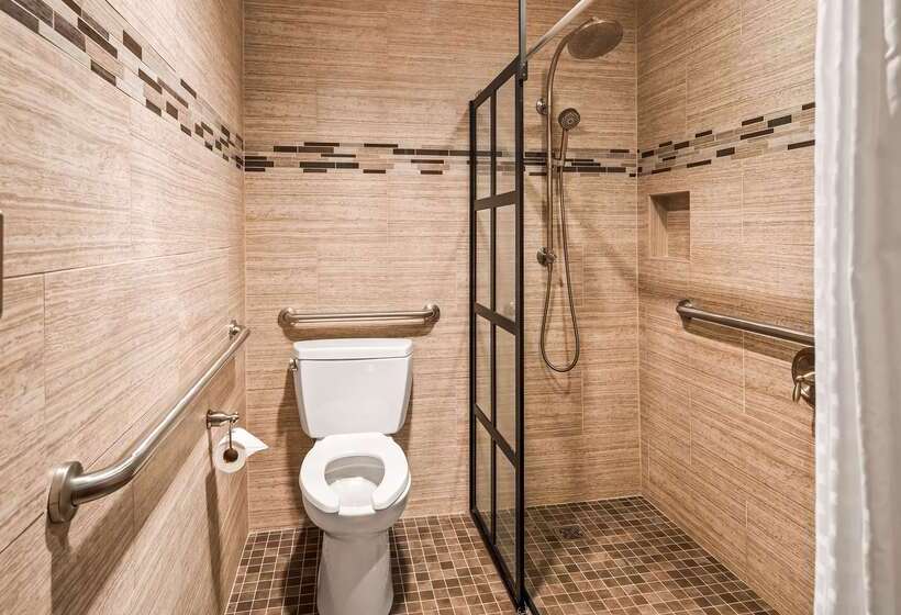 هتل Best Western Kodiak Inn