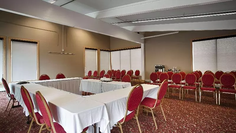 فندق Best Western Kodiak Inn