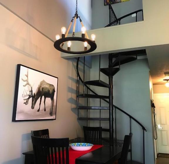 هتل Breck Creekside At Wildwood Suites