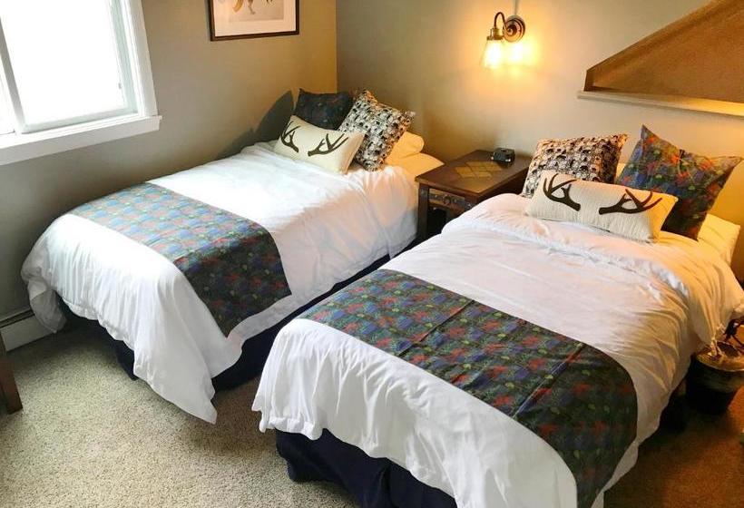 هتل Breck Creekside At Wildwood Suites