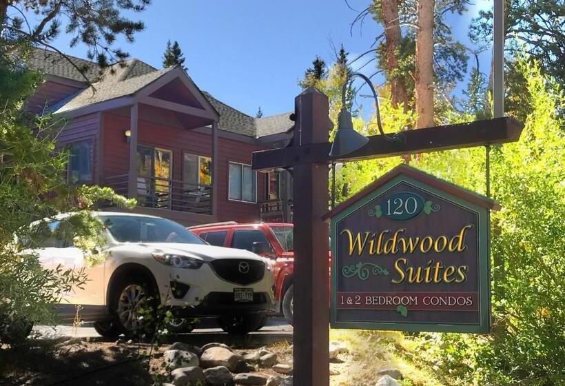 هتل Breck Creekside At Wildwood Suites