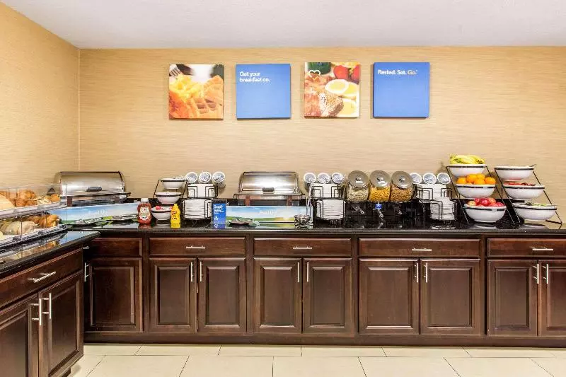 ホテル Comfort Inn Escondido San Diego North County