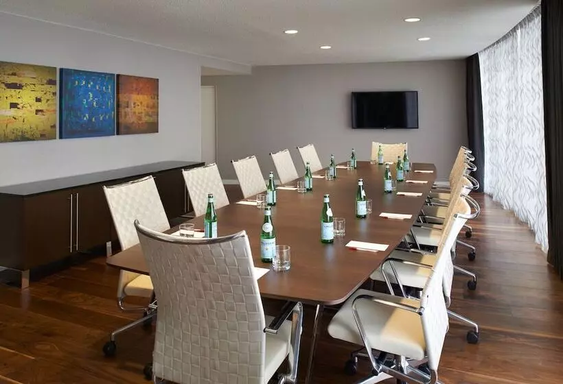 酒店 Detroit Marriott At The Renaissance Center