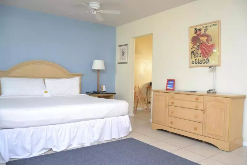 ホテル Elysium Resort (Gay Adult Male Resort)