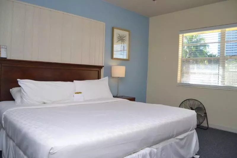 ホテル Elysium Resort (Gay Adult Male Resort)