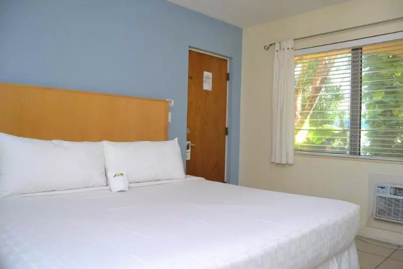 ホテル Elysium Resort (Gay Adult Male Resort)